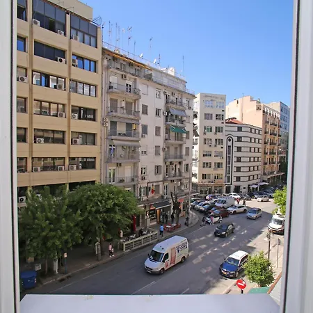 Convenience * Tesalónica